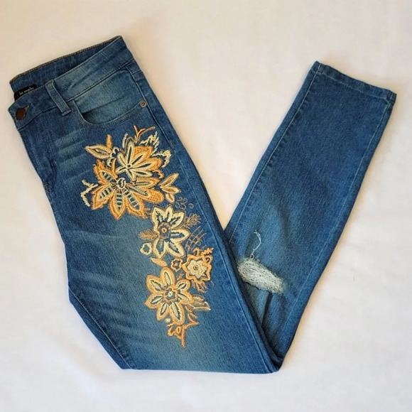 Fire Los Angeles Hi Rise Embroidered Skinny Jeans Size 7 - Picture 7 of 11